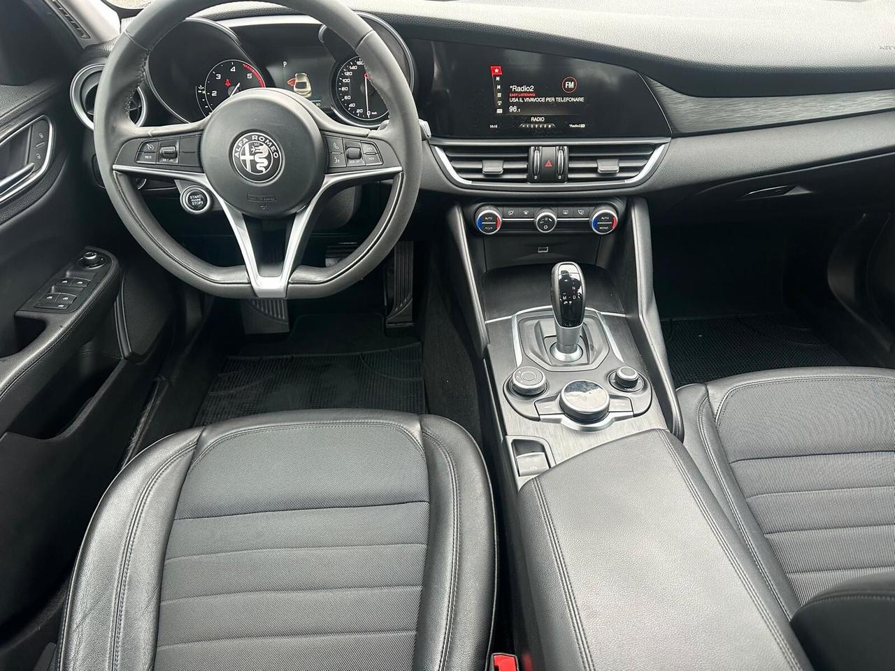 Alfa Romeo Giulia 2.2 Turbodiesel 180 CV AT8 Super-2017