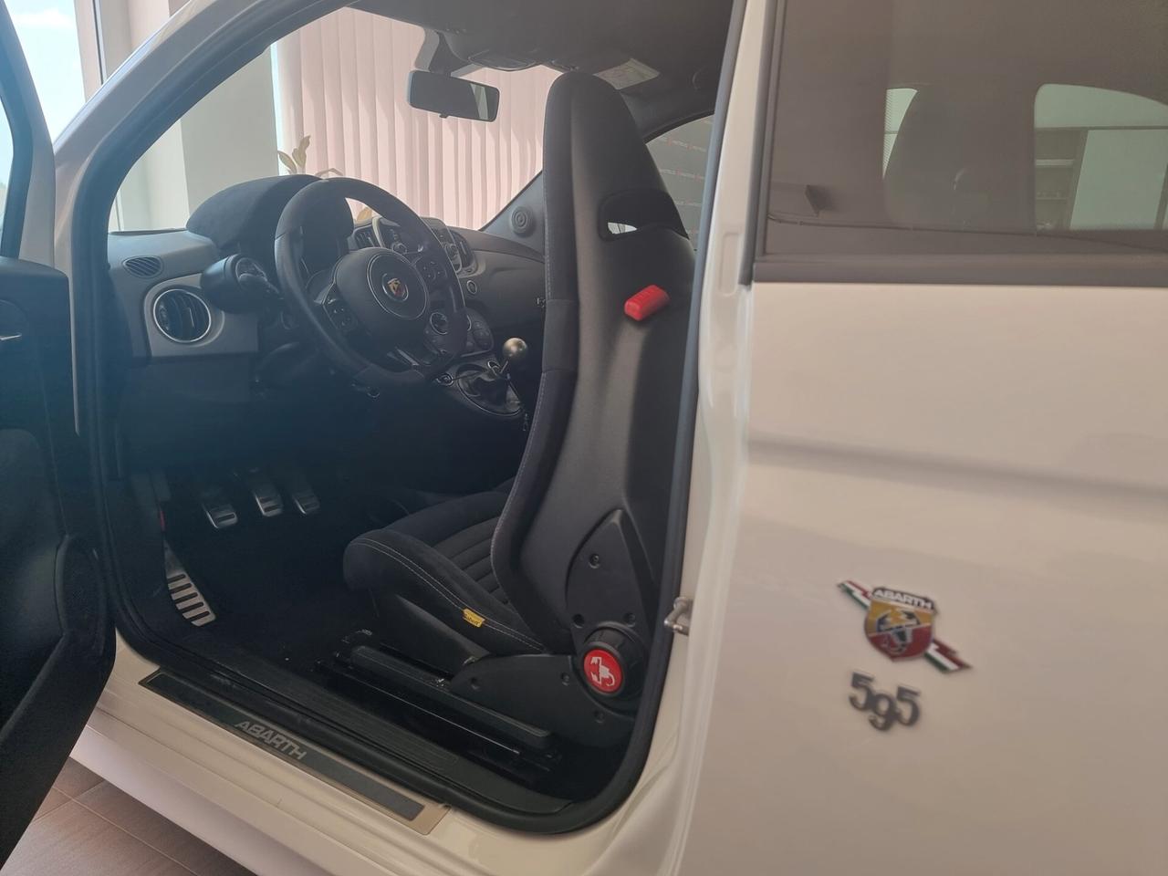 Fiat 500 Abarth 1.4 t-jet Competizione 180cv