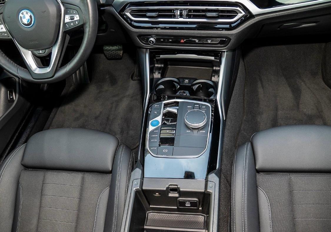 Bmw I4 35