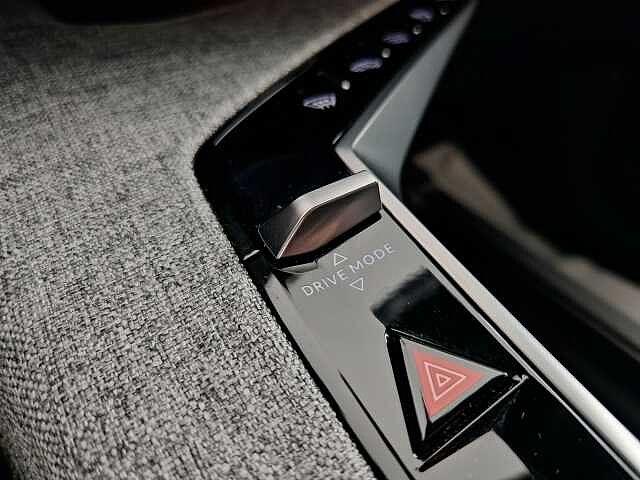 Peugeot 5008 Hybrid 136 e-DCS6 GT