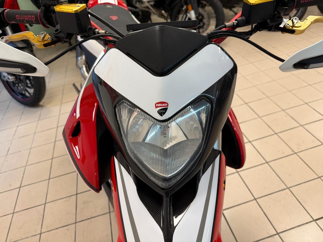 Ducati Hypermotard 796
