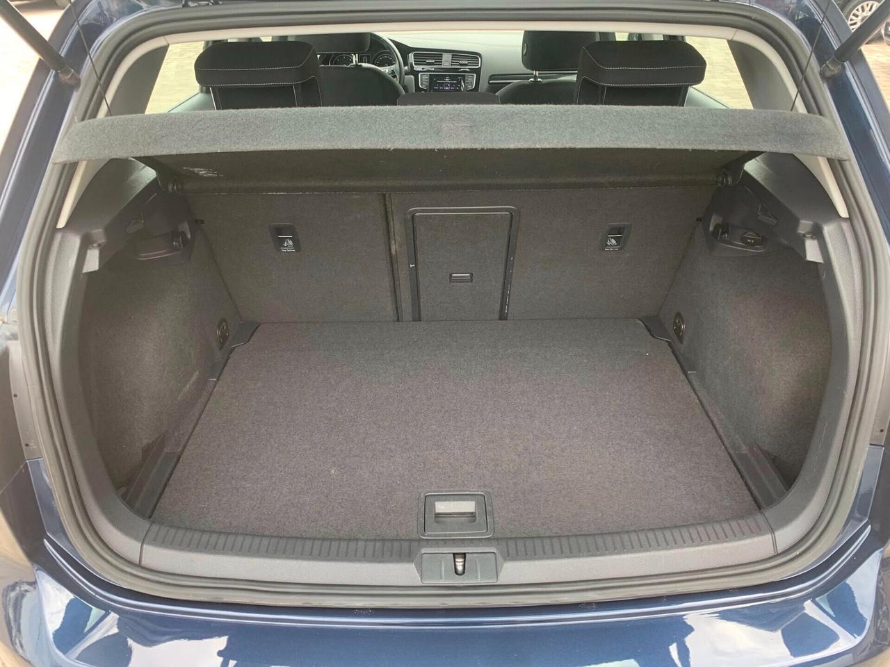 Volkswagen Golf 1.6 TDI Highline BMT SPORT 2013