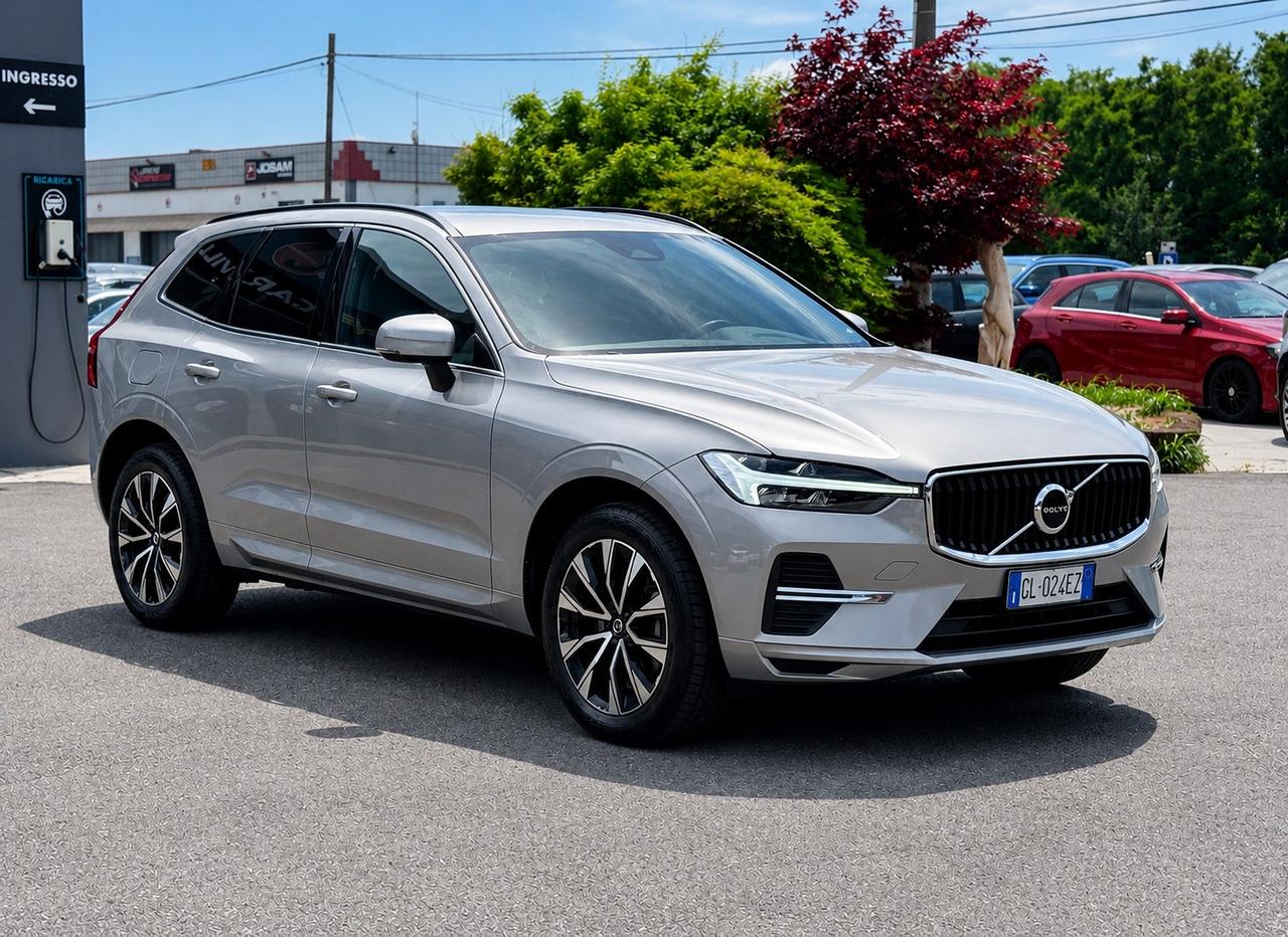 XC60 B4 (d) automatico Essential TAGLIANDI VOLVO