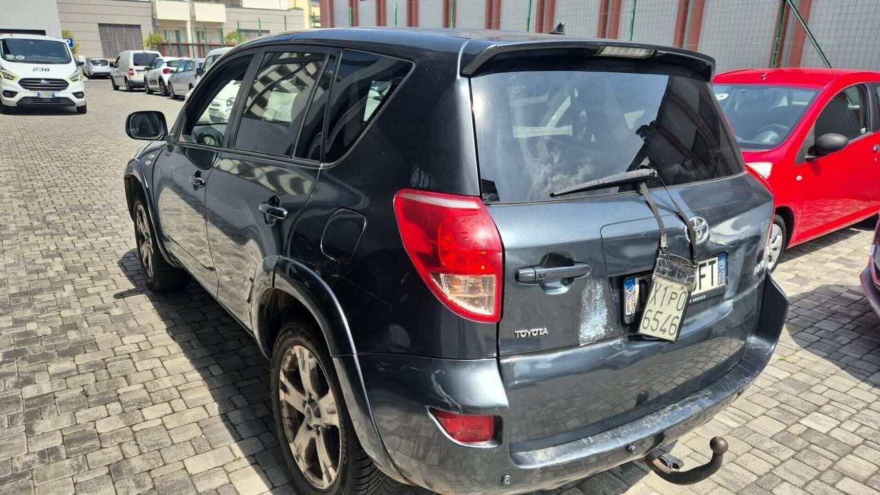 Toyota RAV 4 2.2 4X4 - MOTORE SOSTITUITO A 130.000