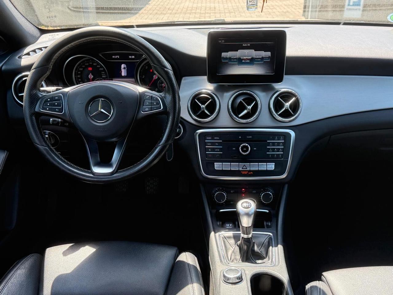 Mercedes-benz CLA 180 d Premium