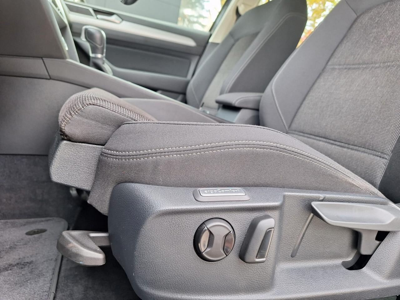 Volkswagen Passat Variant 2.0 TDI DSG Business BMT UNICO PROPRIETARIO IVA ESPOSTA