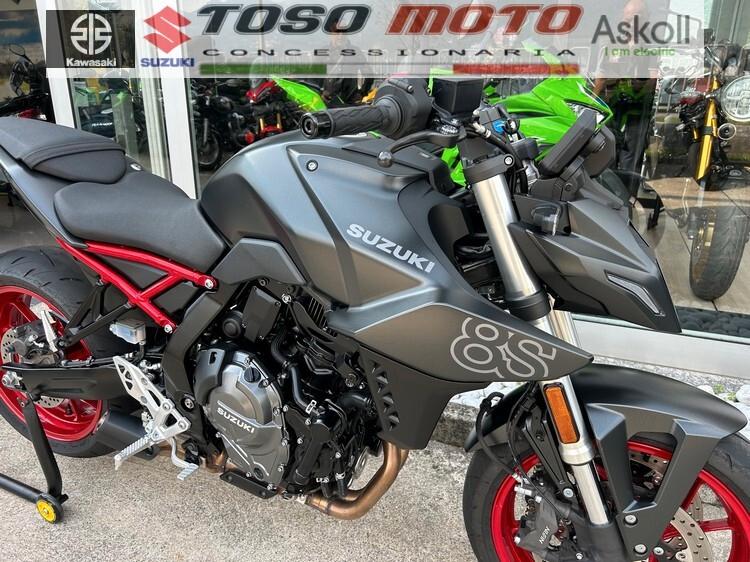 Suzuki GSX-8S