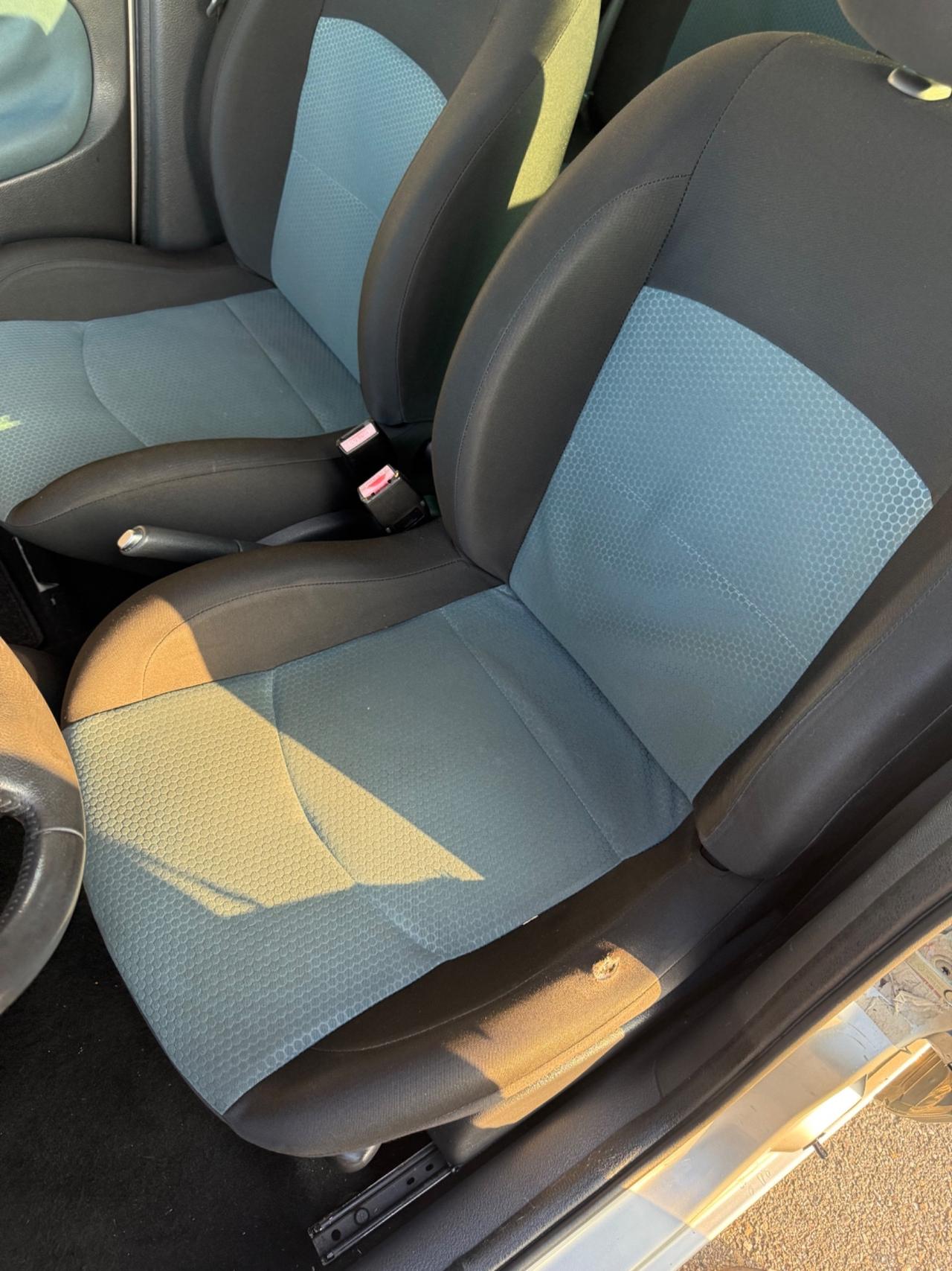 Renault Clio 1.2 16V 5 porte