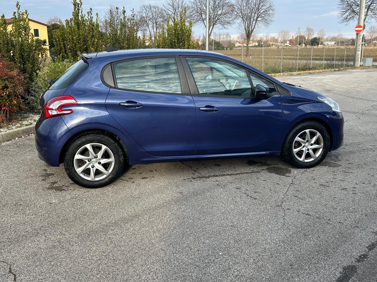 Peugeot 208 1.2 VTi 82 CV 114.000km