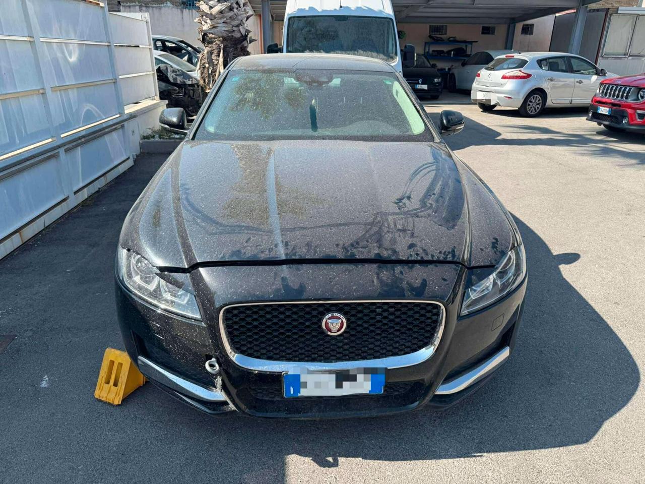 Jaguar XF 2.0 D 180 CV Prestige-2019
