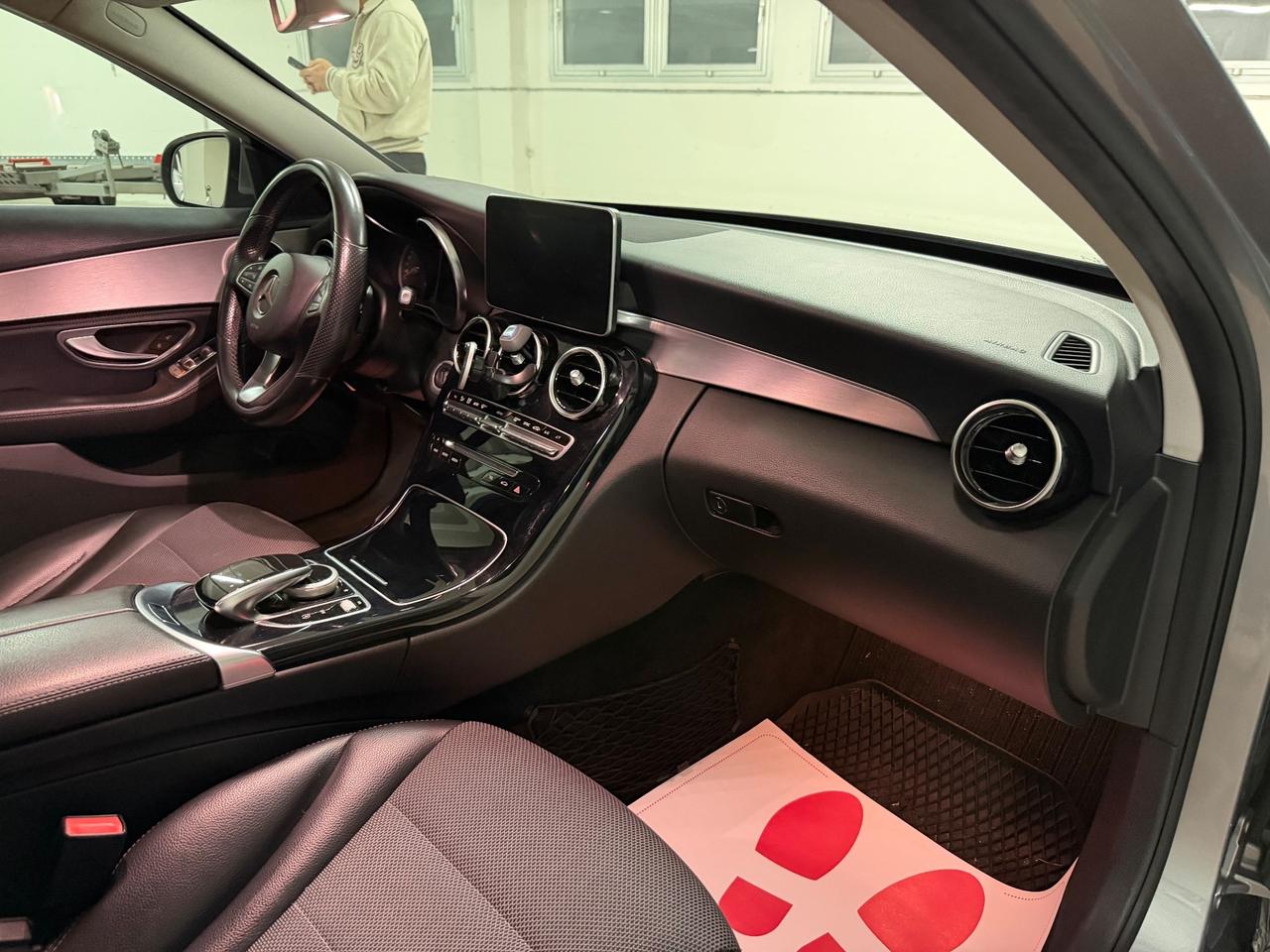 Mercedes-benz C 220 Premium AMG