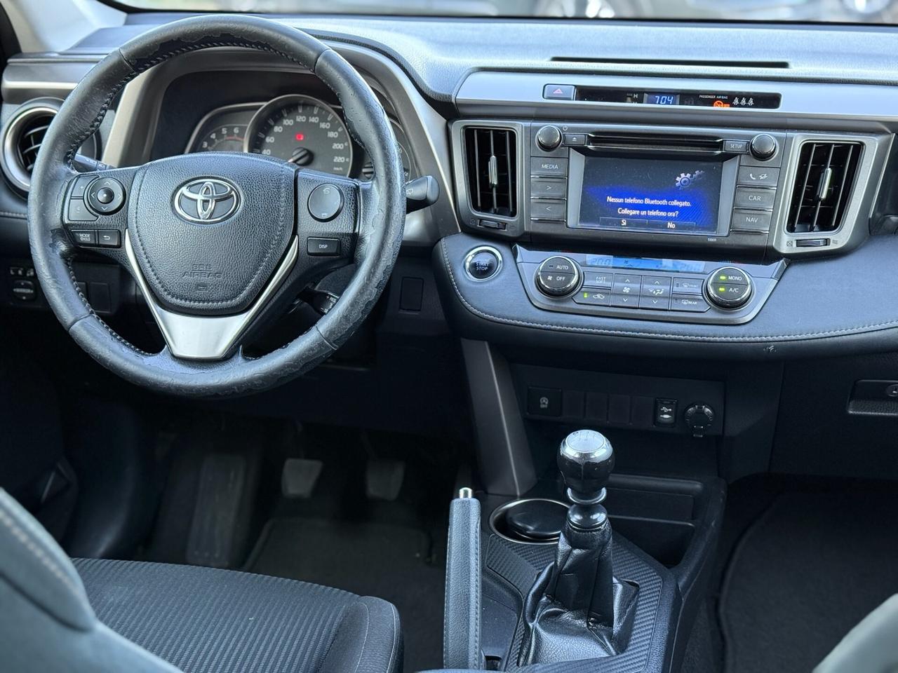 TOYOTA RAV4 2015 2.0 124cv D-4D 2WD Style