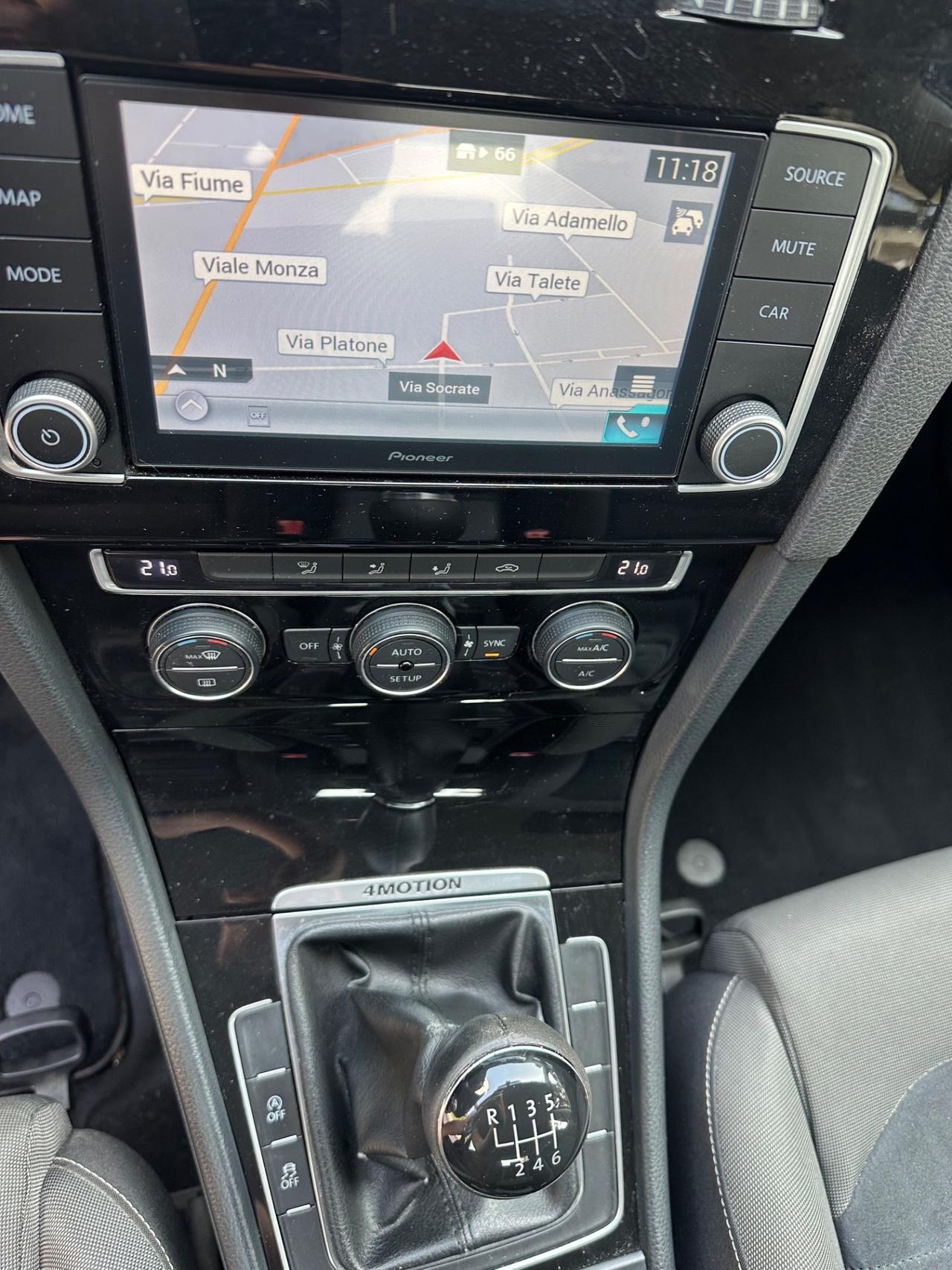 Volkswagen Golf 2.0 TDI 5p. 4MOTION Highline BlueMotion Tech.