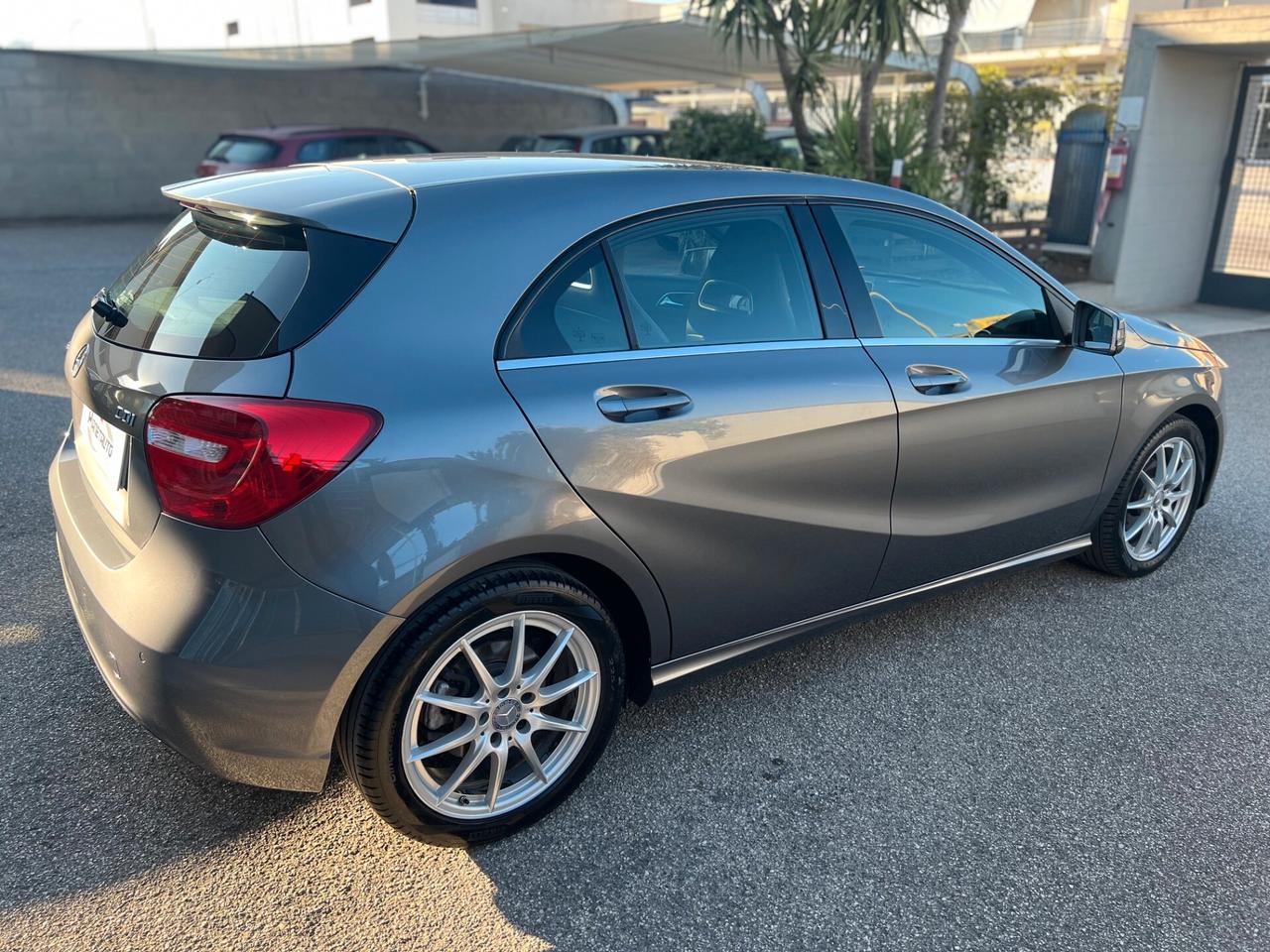 Mercedes-benz A 180 cdi 109cv SPORT E6 NAVI/PELLE/16;/PDC PERFETTA!!