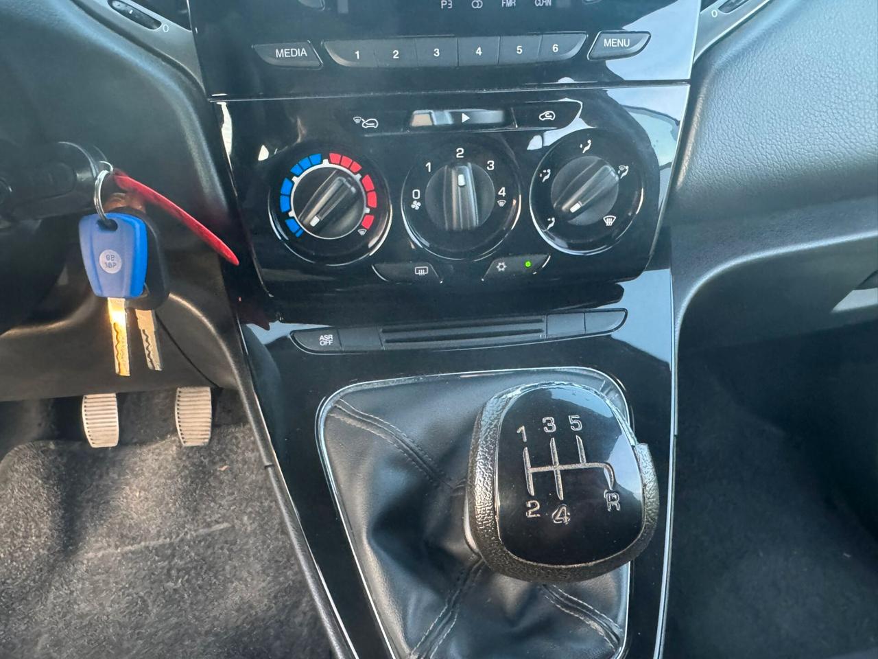 Lancia Ypsilon 1.2 SOLO 114.000 KM NEOPATENTATI