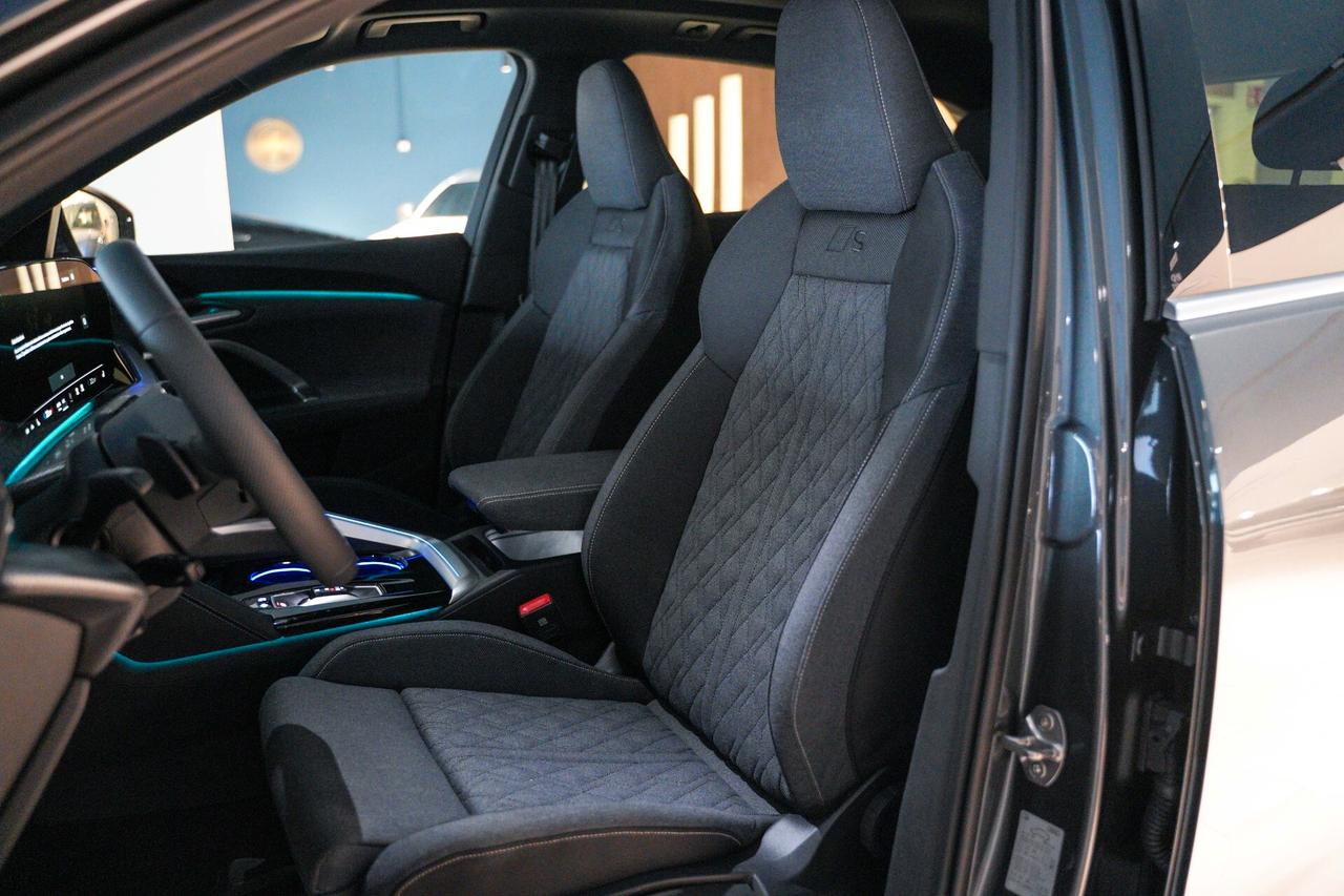 Audi Q5 TDi 150 kW mHEV+ S tronic quattro Launch edition line