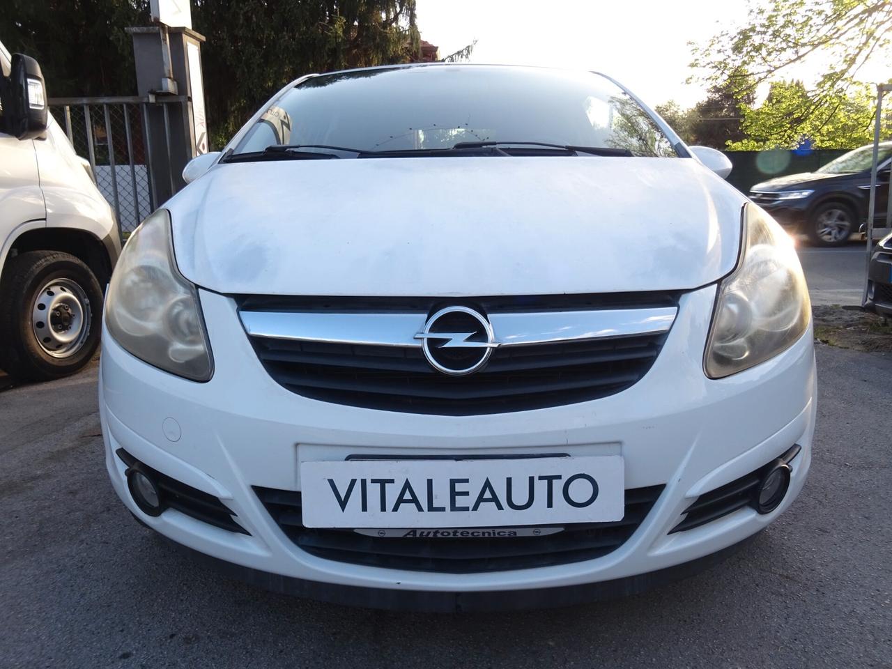 Opel Corsa 1.2 3 porte Club OK NEOPATENTATI