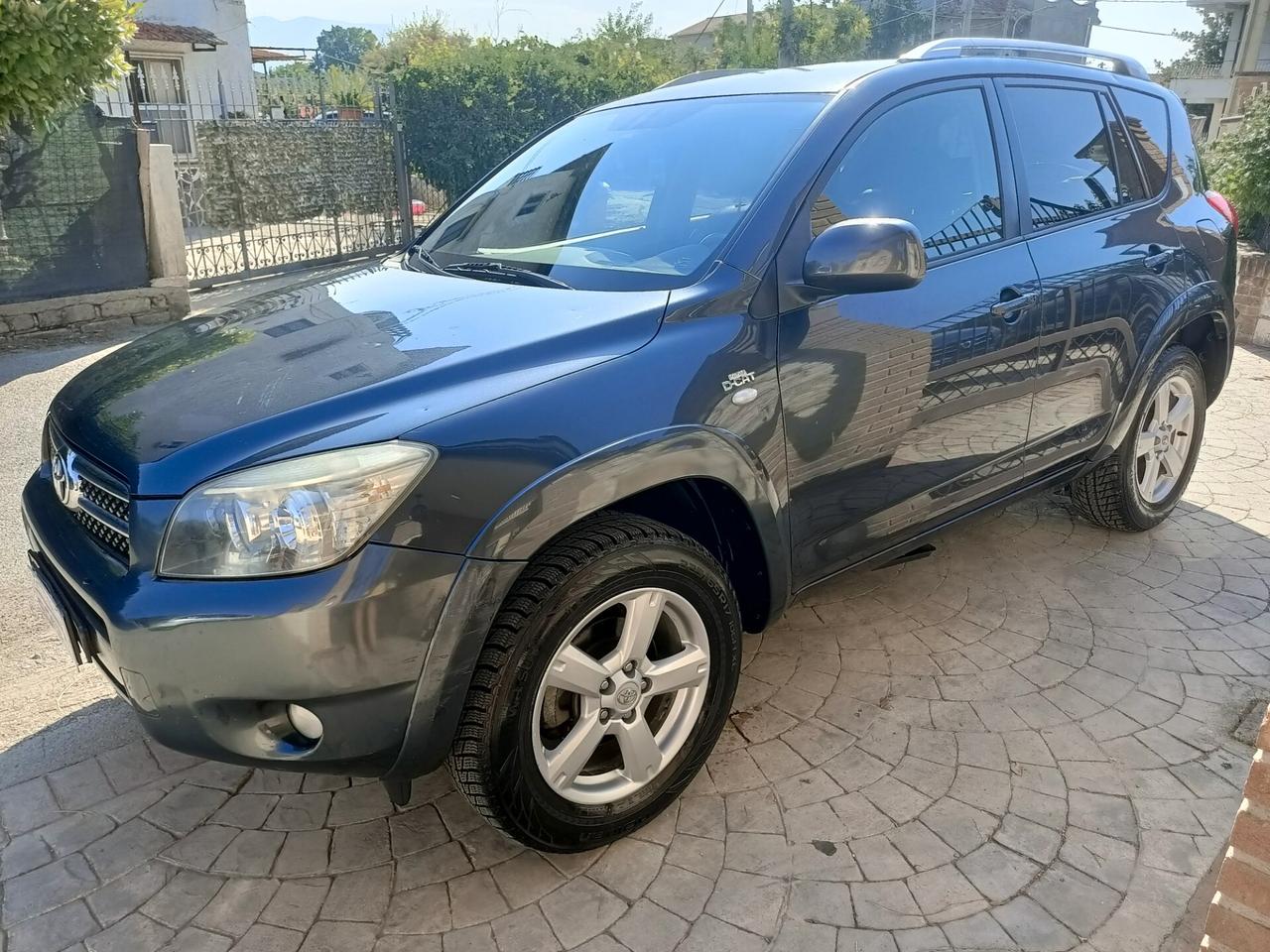 Toyota RAV 4 RAV4 Crossover 2.2 D-Cat 177 CV Luxury 4x4