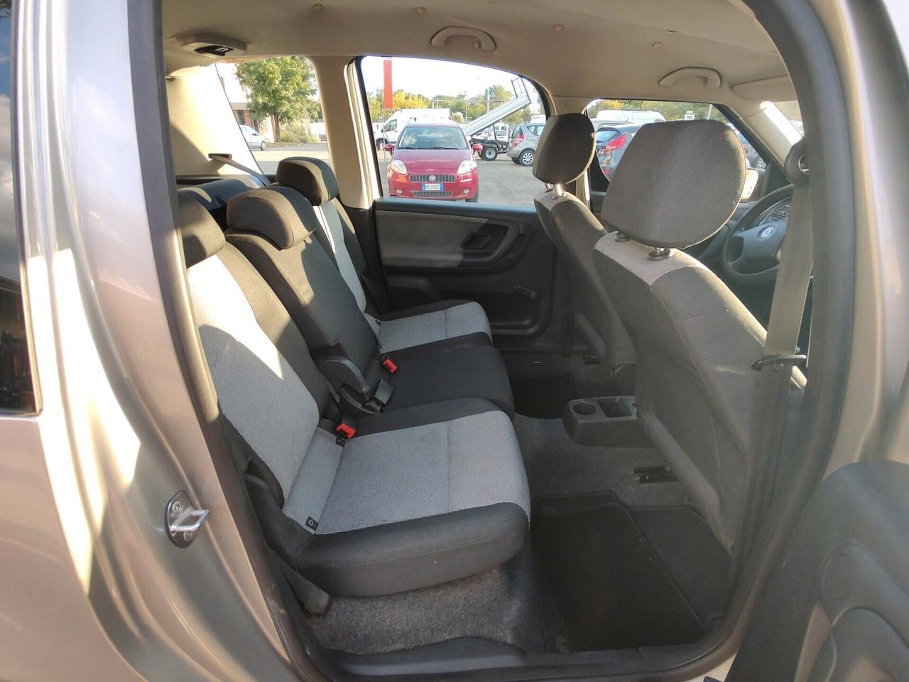 Skoda Roomster 1.2 12V 70CV Style GPLine, OK NEOPATENTATI