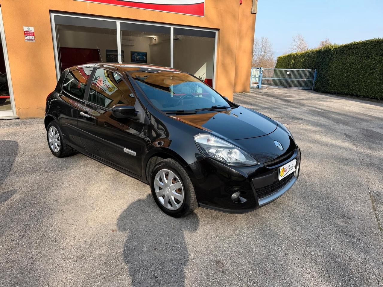 Renault Clio 1.2 16V 3 porte Confort
