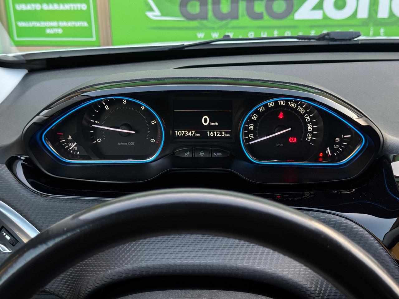 Peugeot 2008 1.6 e-HDi 92 CV Stop&Start Urban Cross