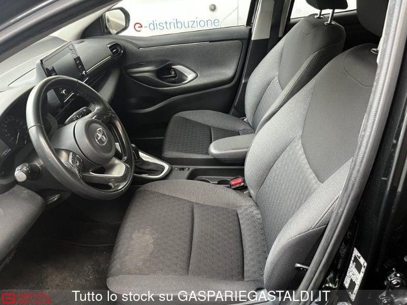 Toyota Yaris Hybrid 1.5h Business