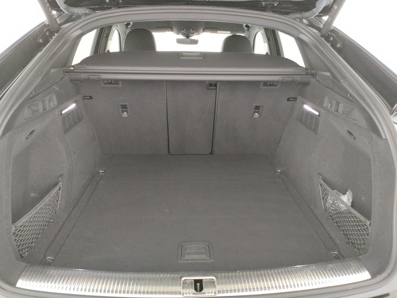 Audi Q5 sportback 40 2.0 tdi mhev 12v identity black quattro s-tronic