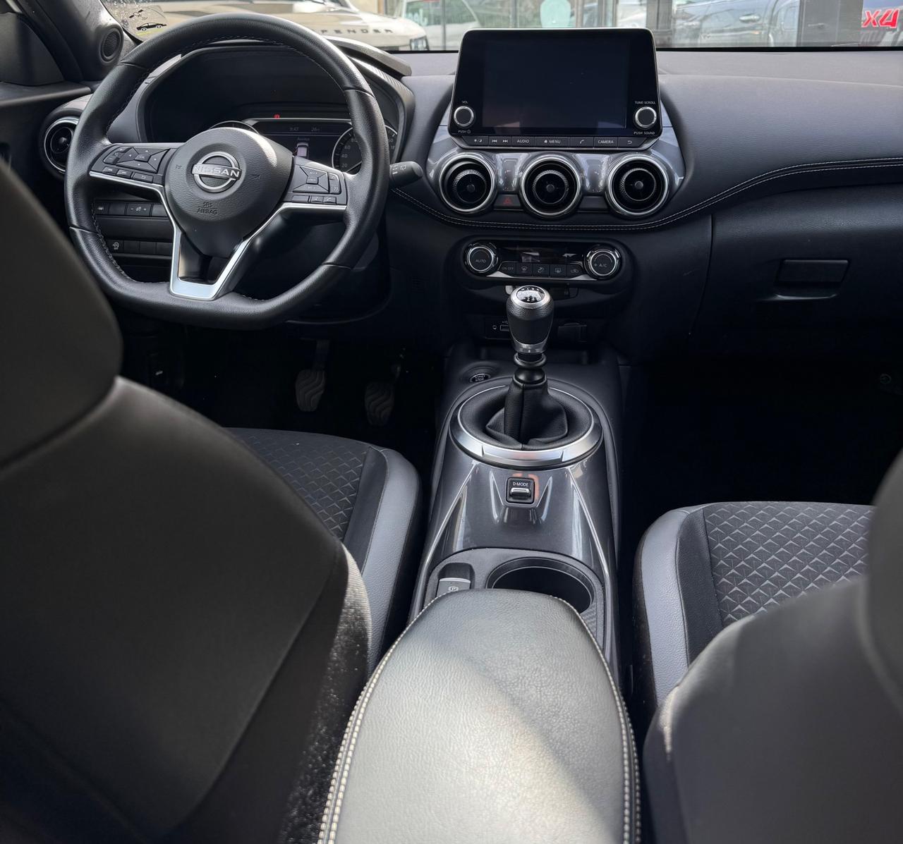 Nissan Juke 1.0 DIG-T 114 CV N-Connecta