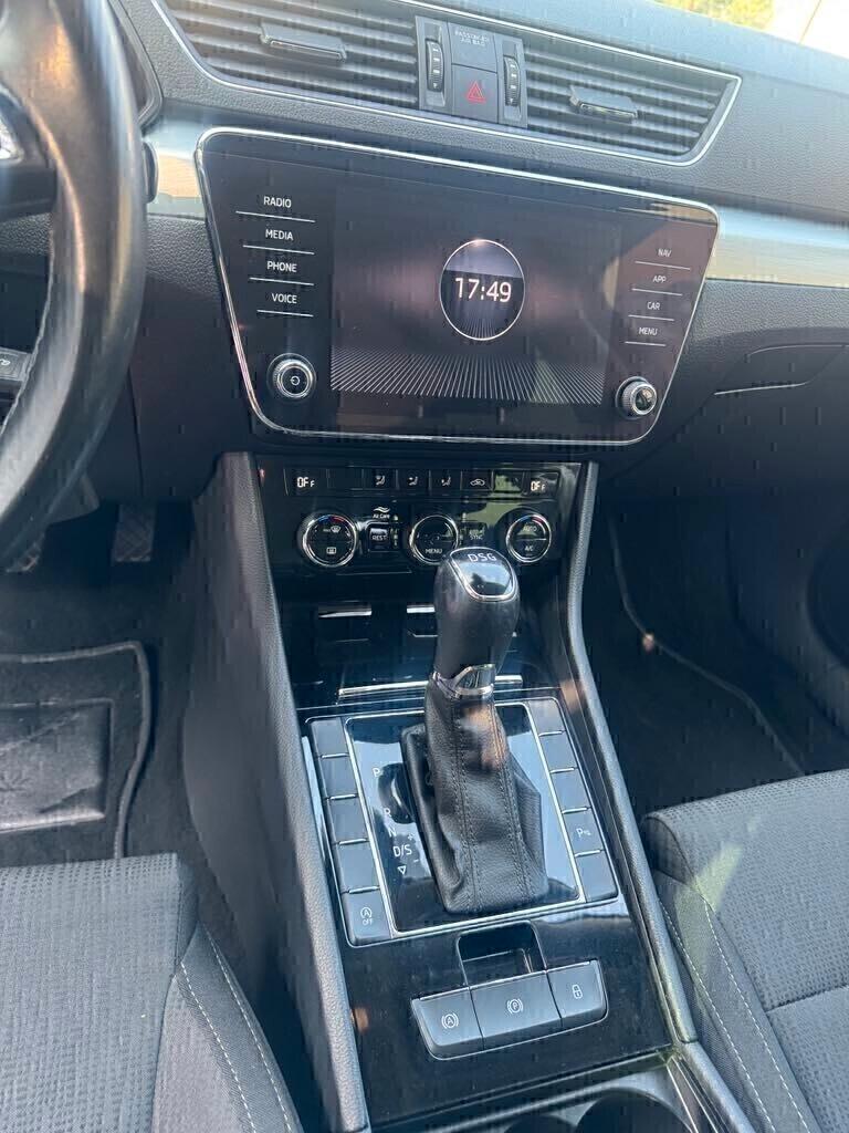 Skoda Superb 2018 2.0 TDI DSG WAGON SPORTLINE