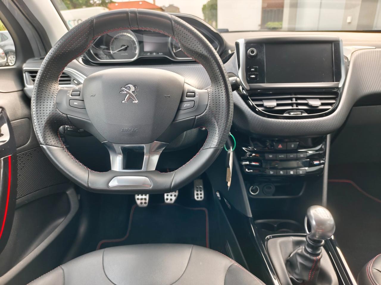 Peugeot 2008 1.2 PureTech 130cv GT Line - DISTRIBUZIONE NUOVA -