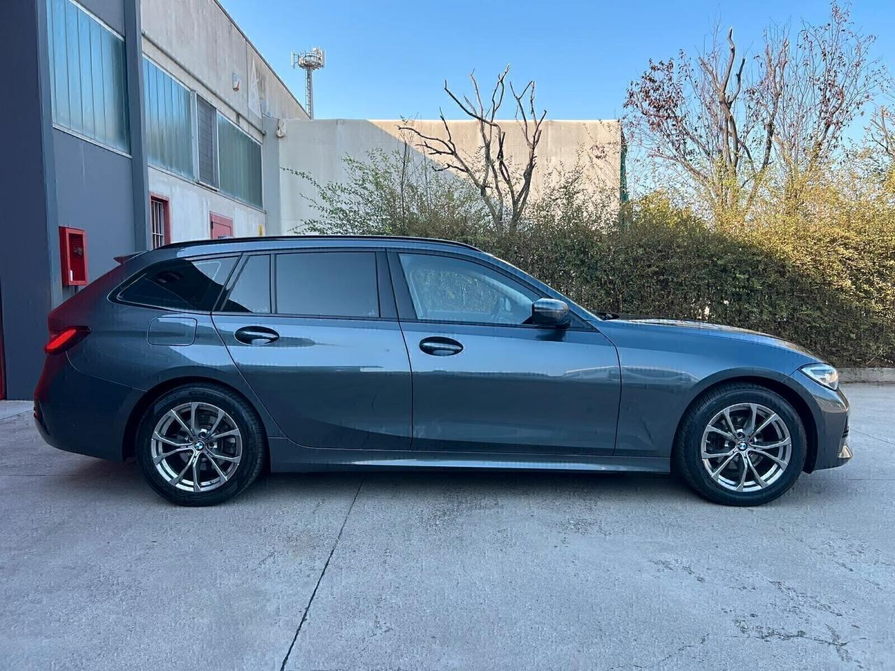 Bmw 318d 48V Touring Sport