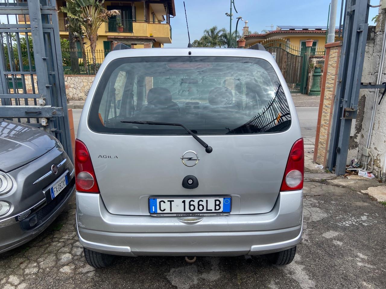 Opel Agila 1.0 12V Club