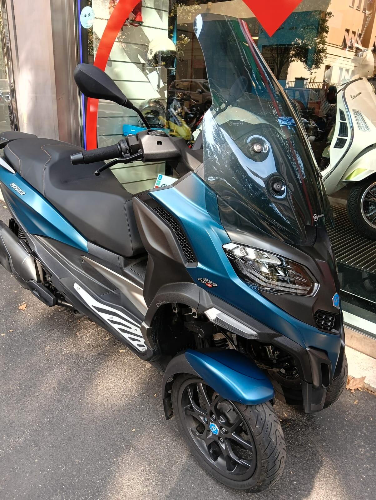Piaggio MP3 530 hpe EXCLUSIVE