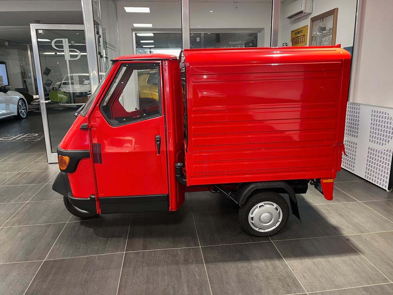 Piaggio APE 50 furgone km zero 2024
