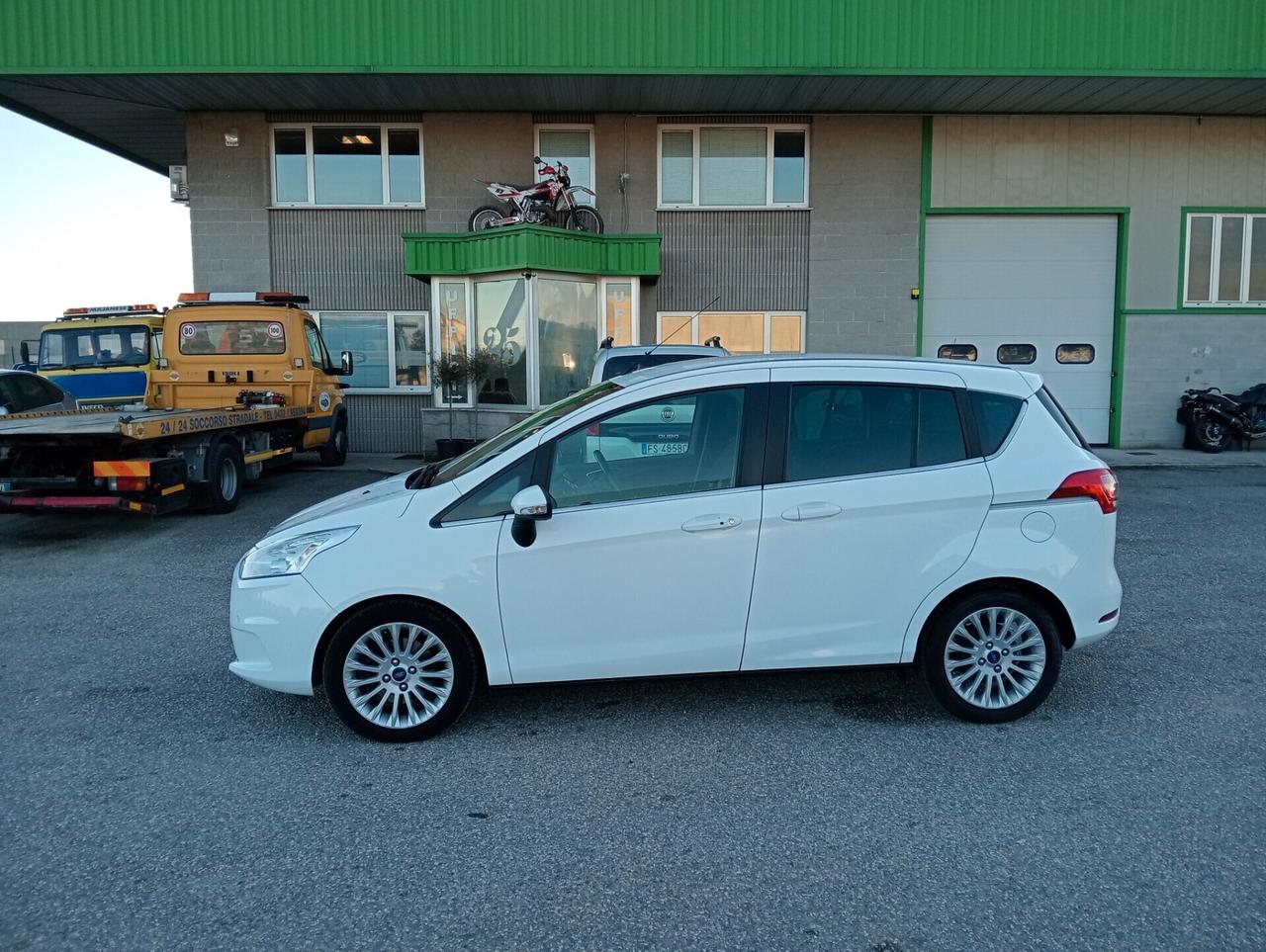 Ford B-Max 1.0 100 CV Titanium UNIPROPRIETARIO OK NEOPATENTATI