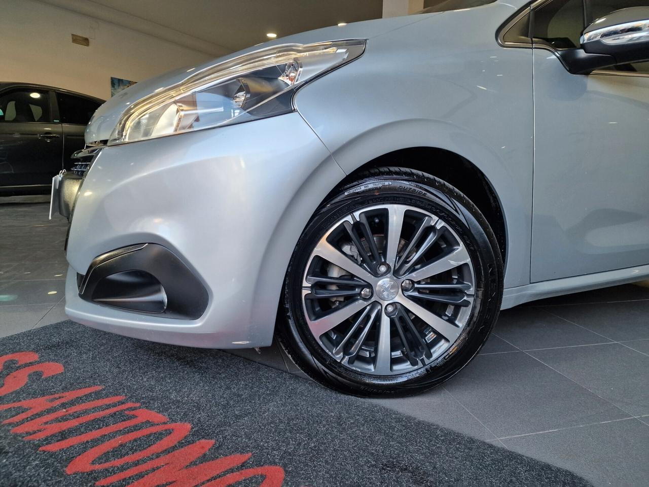 Peugeot 208 BlueHDi 75cv 5 porte Allure