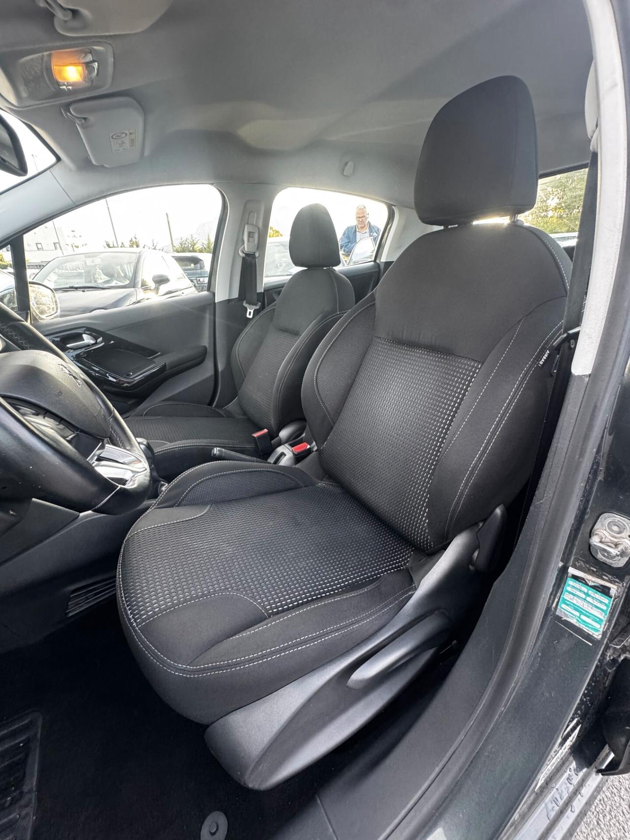 Peugeot 208 BlueHDi 120 S&S 3 porte GT Line