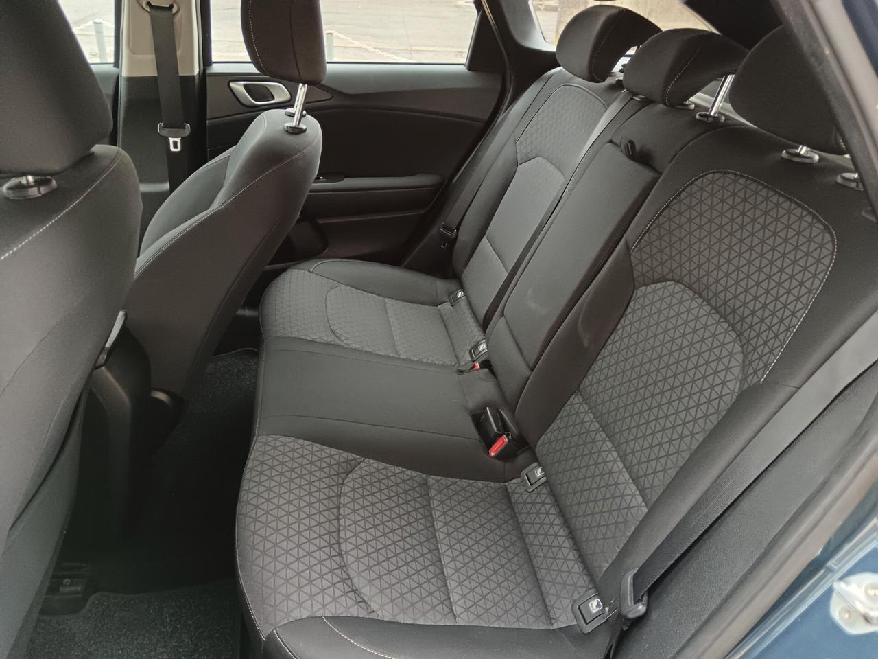 Kia Ceed Sportswagon 1.6 CRDi 136 CV MHEV iMT SW Business Class