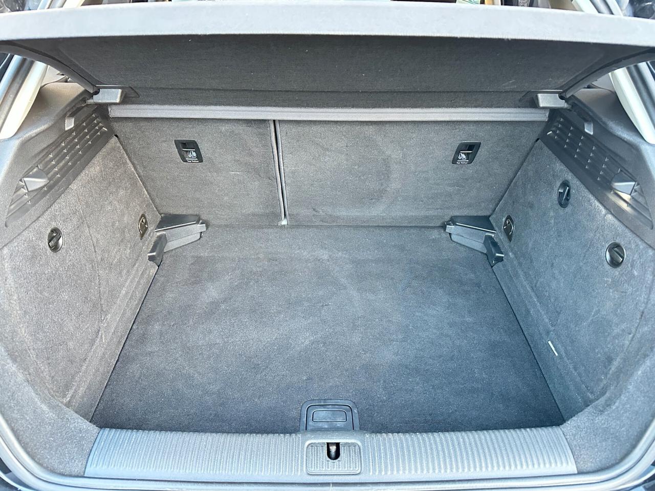 Audi A3 SPB 1.6 TDI 110 CV Black Edition