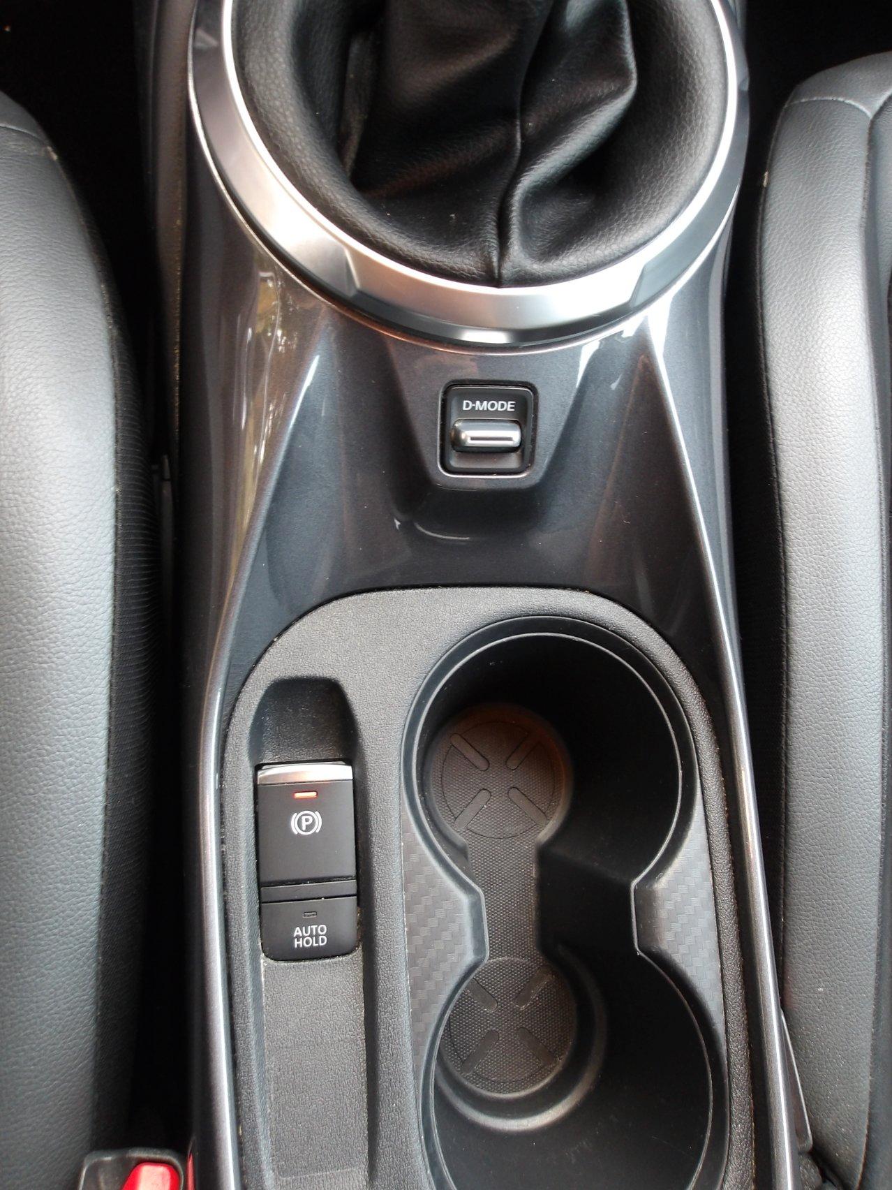 Nissan Juke 1.0 dig-t N-Connecta 114cv