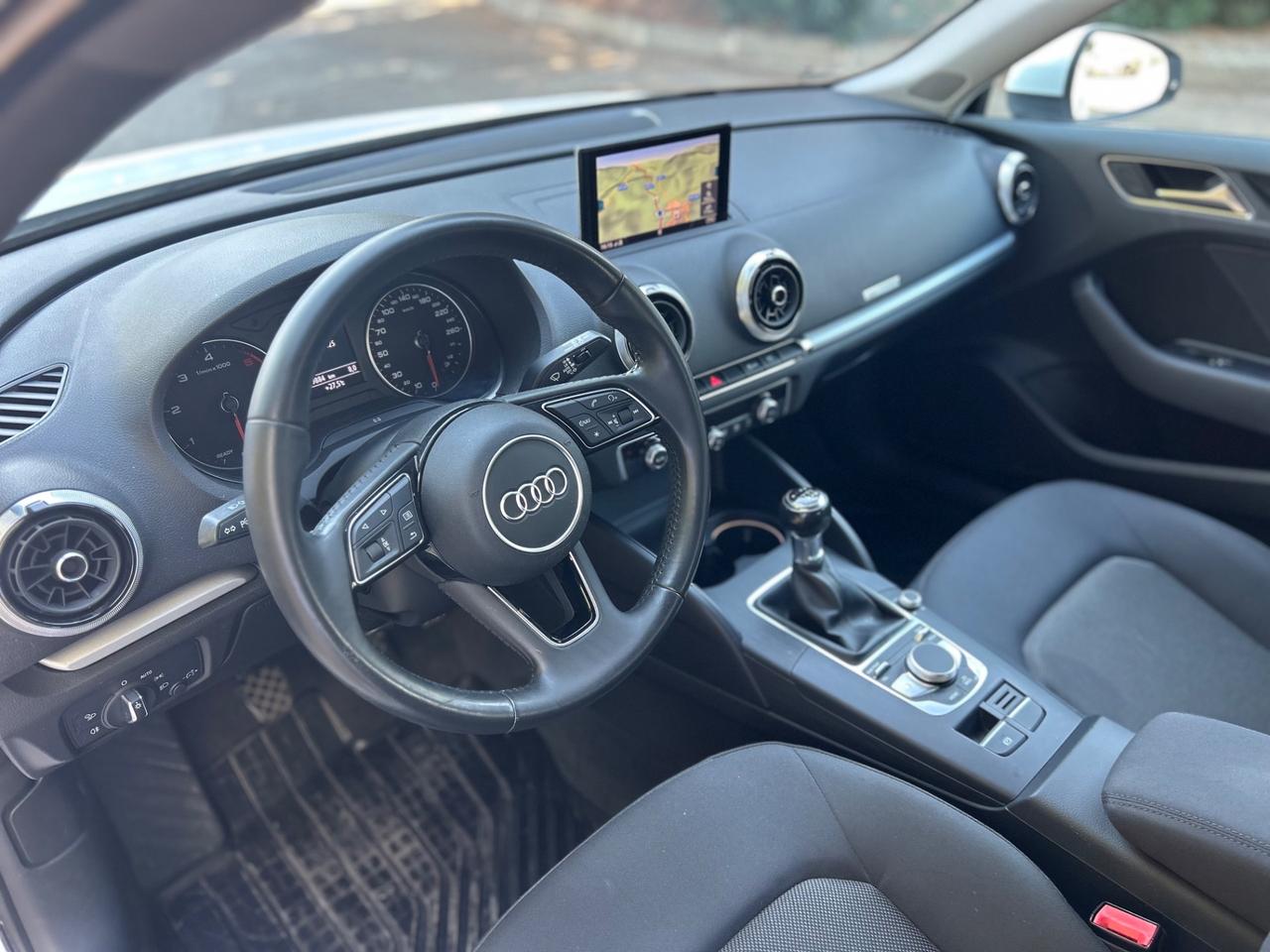 Audi A3 1600 tdi 115 cv sport