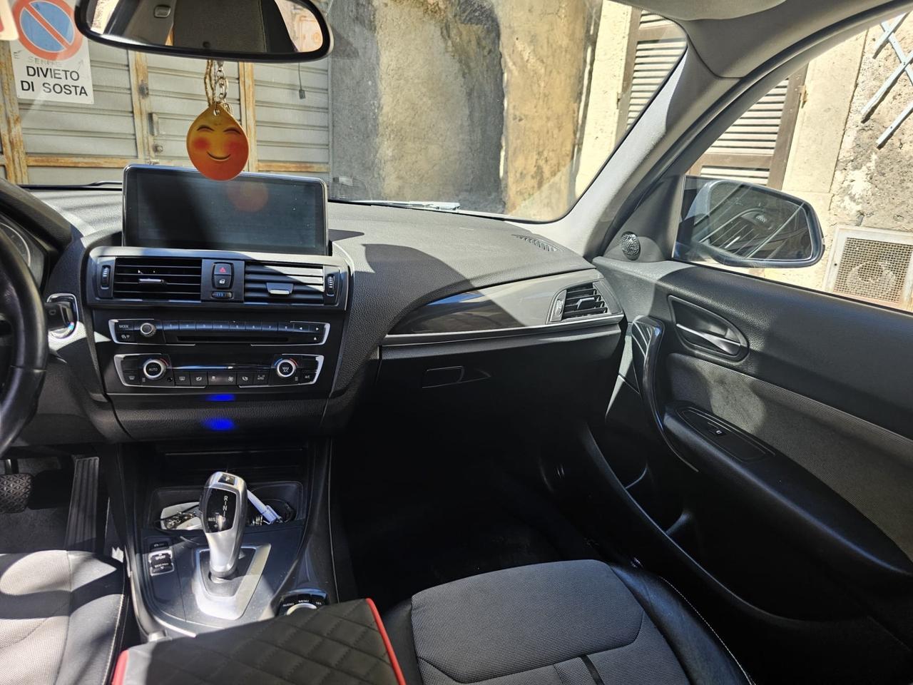 BMW 118d Cambio Automatico Xenon Navi clima PDC