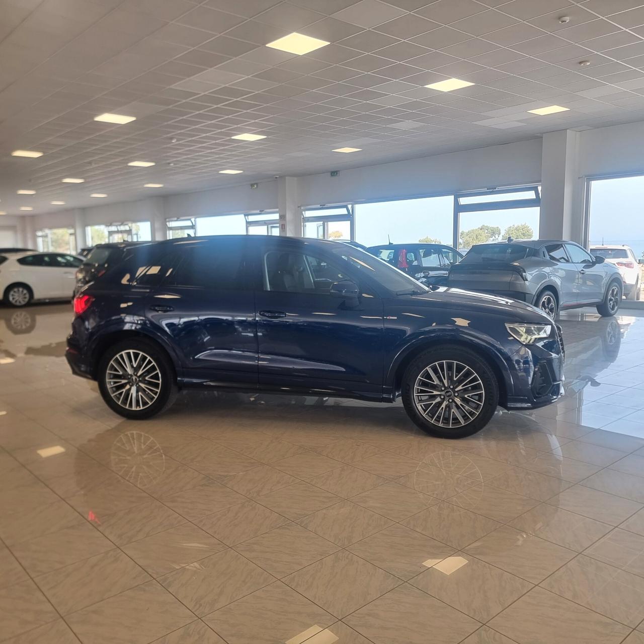 AUDI Q3 S-Line 2.0 TDI 35 150cv S-tronic Euro 6D
