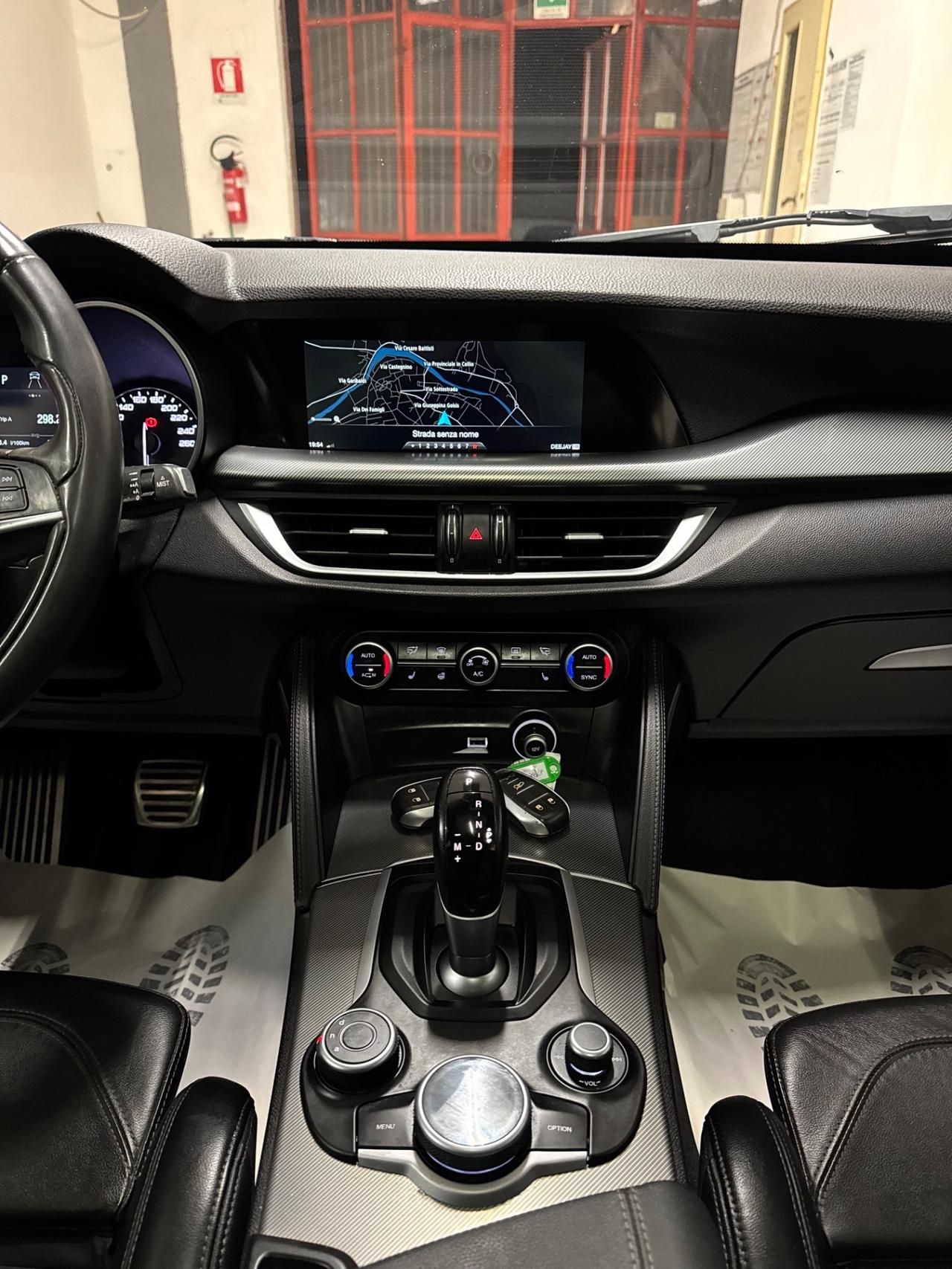 Alfa Romeo Stelvio 2.2 Turbodiesel 210 CV AT8 Q4 Super