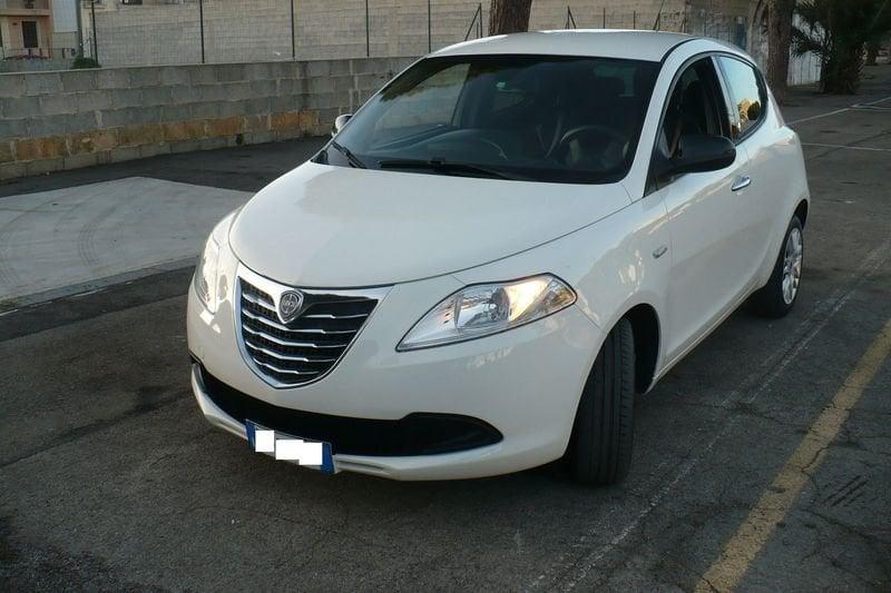 Lancia Ypsilon Ypsilon 1.2 69 CV 5 porte GPL Ecochic Silver