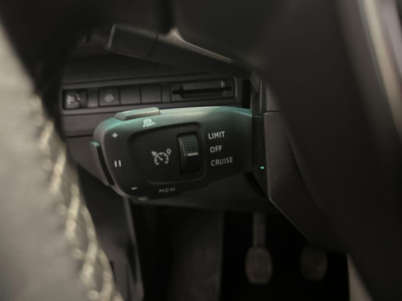 PEUGEOT 3008 II 2021 - 3008 1.2 puretech t Allure Pack s&s 130cv