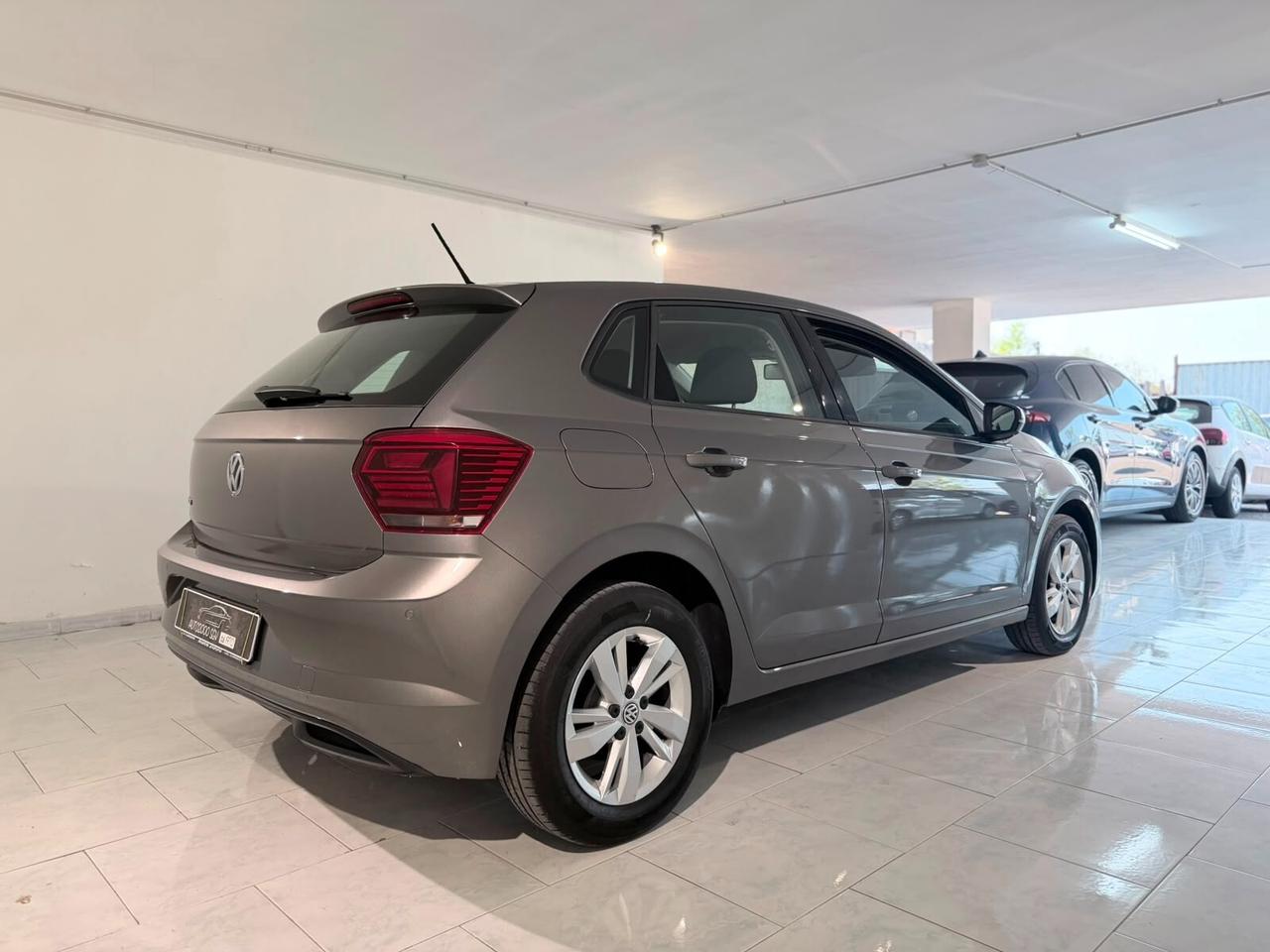 Volkswagen Polo COMFORTLINE NEOPATENTATI