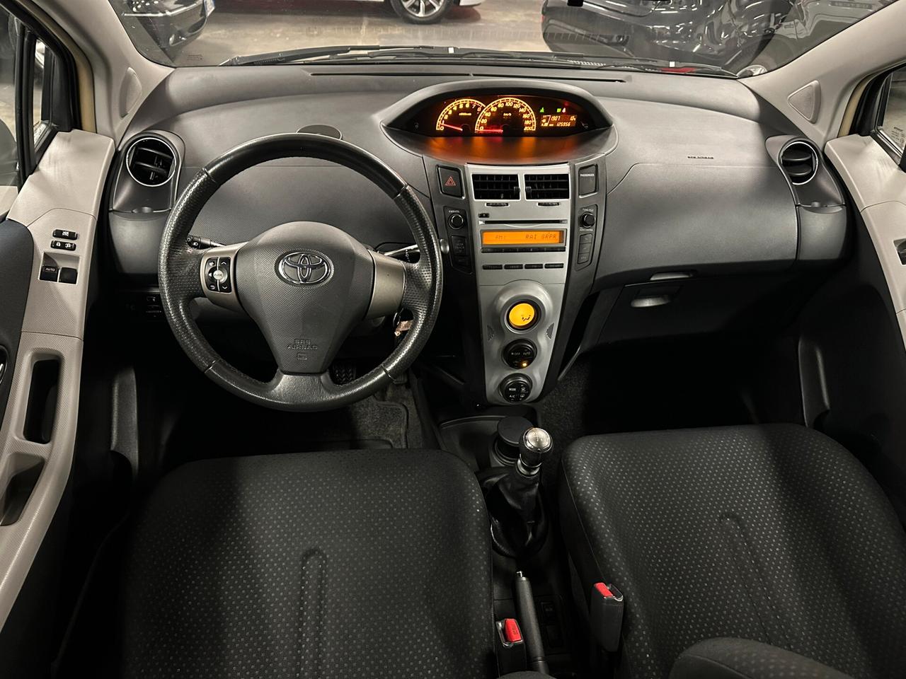 Toyota Yaris 1.3 5 porte Sol