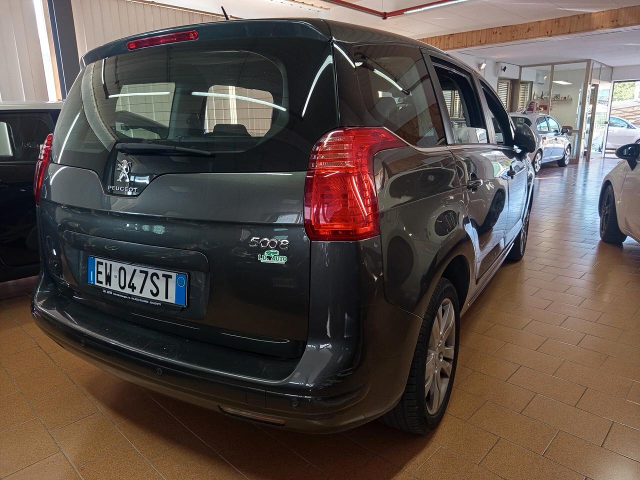 Peugeot 5008 1.6 diesel, 7 posti, 163 Mila chilometri