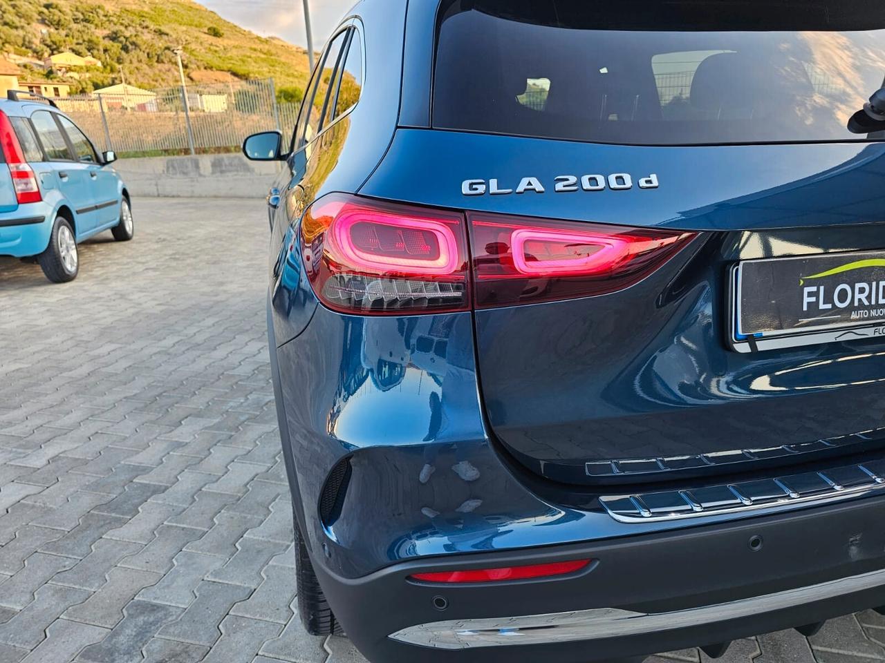 MERCEDES GLA 200D PREMIUM 11/2022